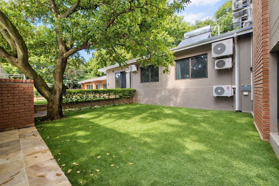 6 Bedroom Property for Sale in Cashan North West